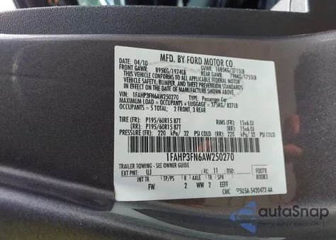 2010 Ford Focus Se z USA, uszkodzony, nr VIN 1FAHP3FN6AW250270